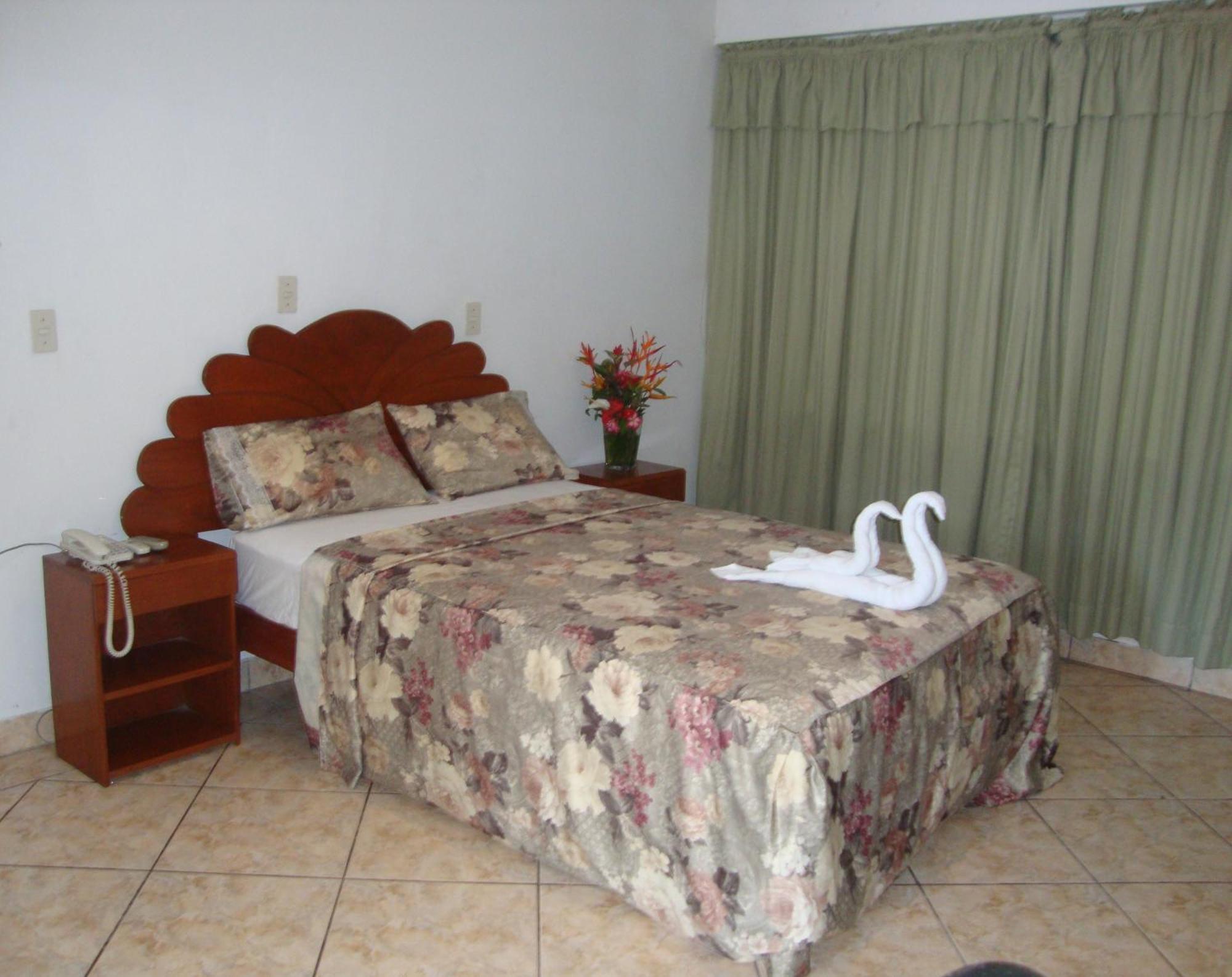 Hotel Sol Del Oriente Iquitos Exterior photo