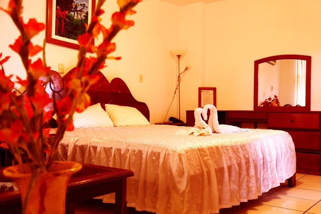 Hotel Sol Del Oriente Iquitos Room photo